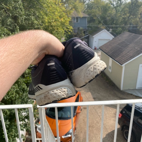 Brooks DNA running shoes - Picture 3 of 5